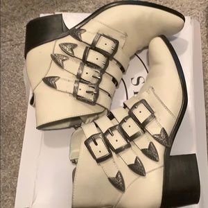 Steve Madden Western Booties